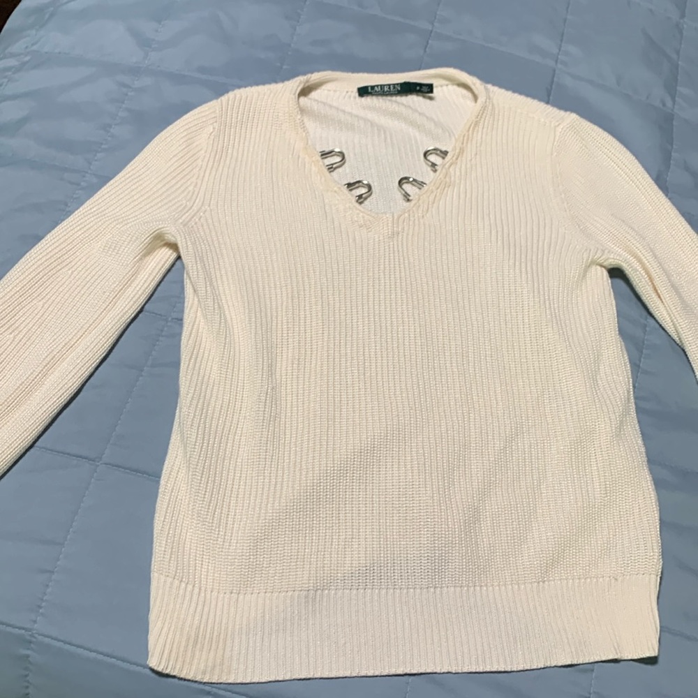 Ligth sweater